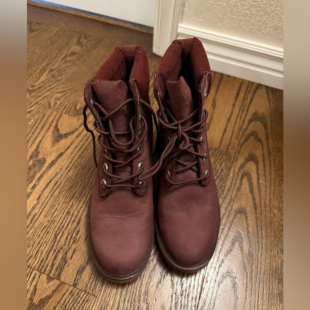 Burgundy Timberland Lace-Up Boots Kingsley